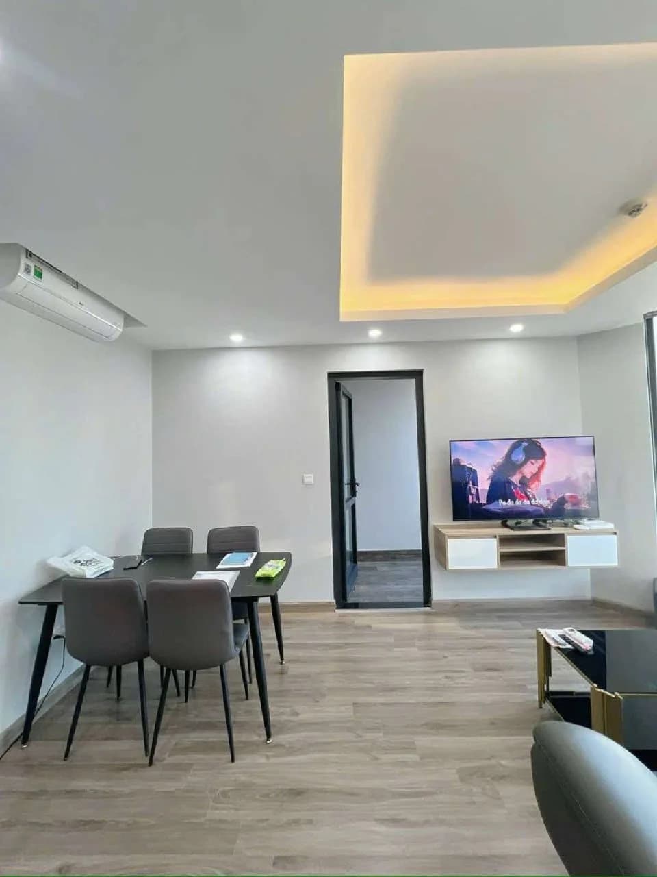 2-комн. кв., 60 m² — HUD Building